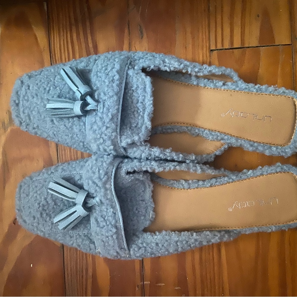 Cozy mules